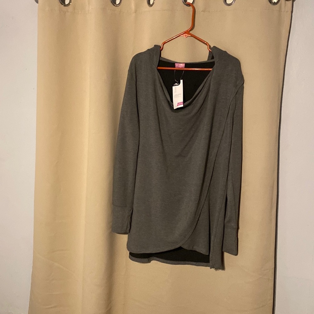 3/$20 Women’s wrap pullover